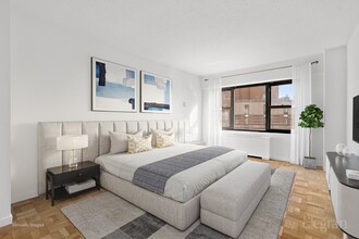 1 Lincoln Plaza-Unit -APT 27B in New York, NY - Building Photo - Building Photo