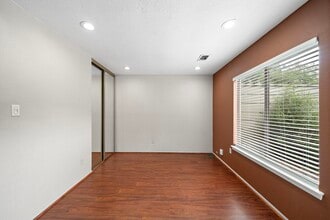 12980 Greenway Chase Ct in Houston, TX - Building Photo - Building Photo