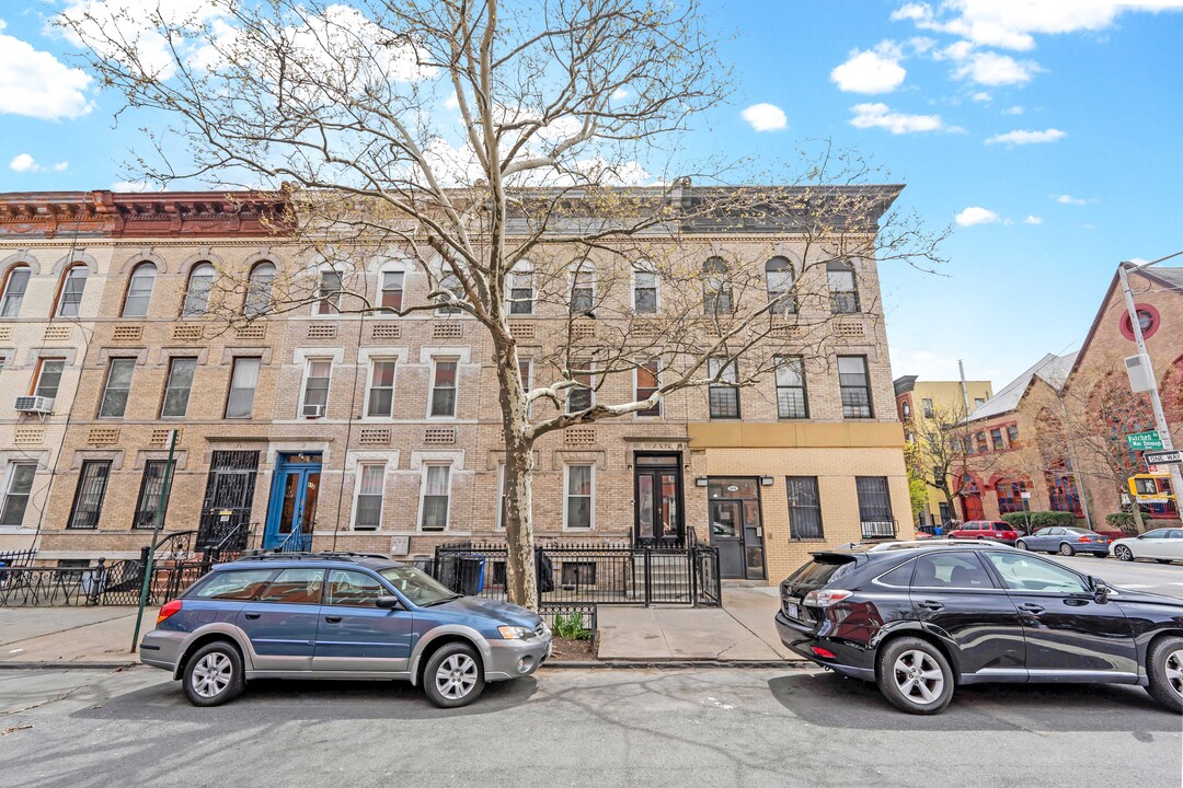 510 Macdonough St in Brooklyn, NY - Building Photo