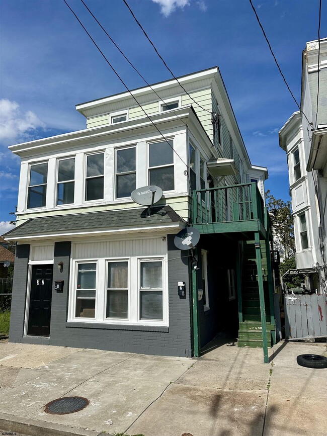property at 37 N Massachusetts Ave