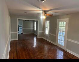 5519 Lavey Ln in Baker, LA - Building Photo