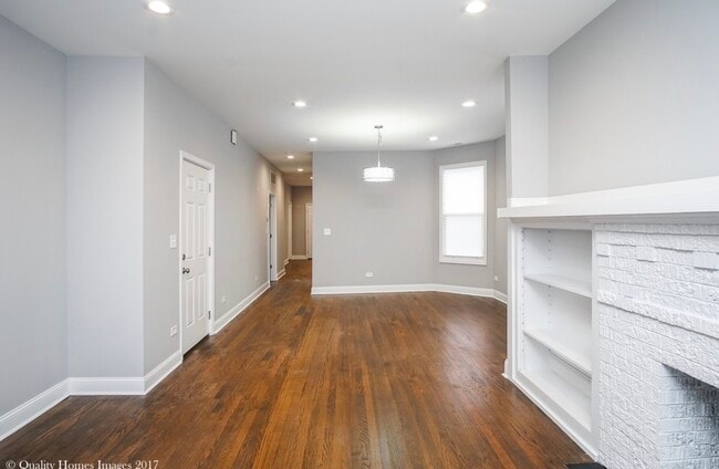 1213 N Austin Blvd, Unit 1