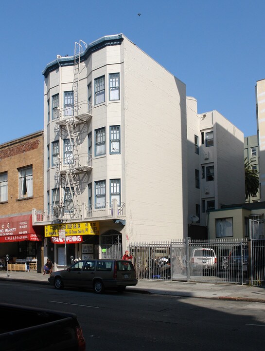 Lady Ruth Apartments in San Francisco, CA - Building Photo