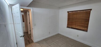 6540 W 26th Dr in Hialeah, FL - Building Photo - Building Photo