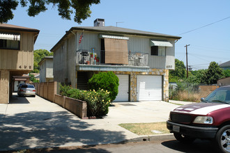 Maui Apartments in Burbank, CA - Building Photo - Building Photo