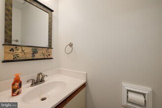 6268 Walkers Croft Way in Alexandria, VA - Building Photo - Building Photo