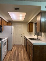 80 Alamos Ave in Clovis, CA - Building Photo