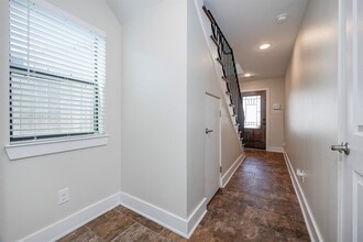 714 James St in Houston, TX - Building Photo - Building Photo