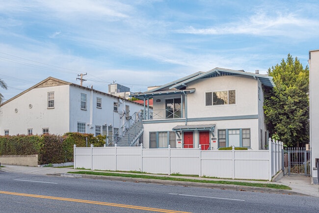 1038 N Crescent Heights Blvd, Unit 1040.5