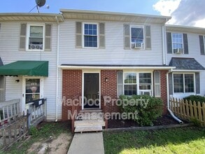 624 Highview Ct in Culpeper, VA - Building Photo - Building Photo