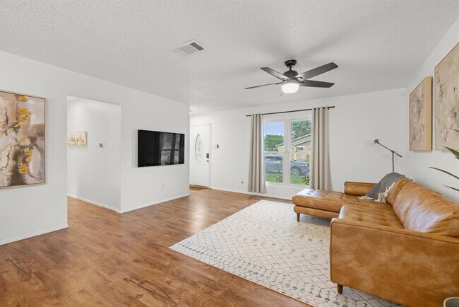 property at 1908 Denfield Dr