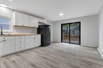 107 Roosevelt St in Providence, RI - Building Photo - Building Photo