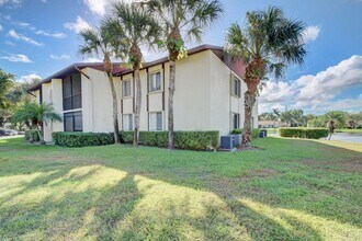 4844 Sable Pine Cir in West Palm Beach, FL - Building Photo - Building Photo