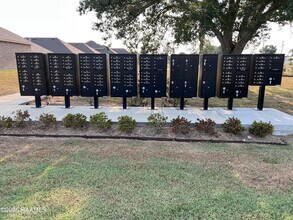 111 Still Lk Dr in Duson, LA - Foto de edificio - Building Photo