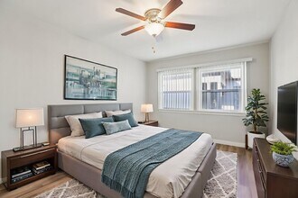 Leimert Park in Los Angeles, CA - Foto de edificio - Building Photo