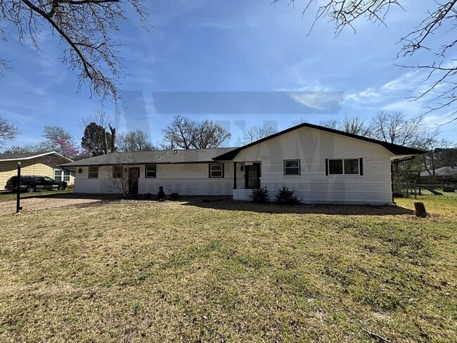 115 Parsons Pkwy in Athens, TX - Building Photo - Building Photo