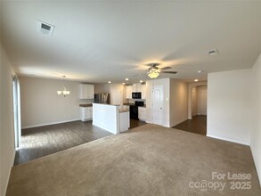 4022 Rosfield Dr in Charlotte, NC - Building Photo - Building Photo