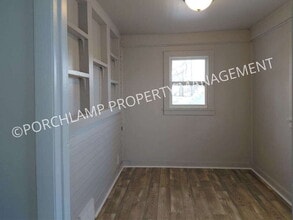 403 E Broadway Ave in Muskegon Heights, MI - Building Photo - Building Photo