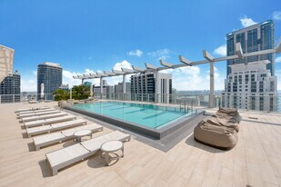 1100 S Miami Ave, Unit 1005 in Miami, FL - Building Photo