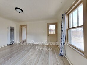 4419 10th St NW in Albuquerque, NM - Building Photo - Building Photo