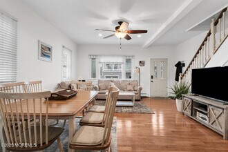 22 Beach St in Sea Bright, NJ - Building Photo - Building Photo