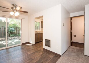 Pacific Apartments in Beaverton, OR - Building Photo - Building Photo