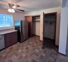 1271 Hunter Ave, Unit B in Columbus, OH - Building Photo - Building Photo