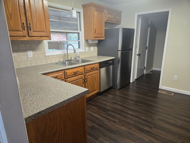 5902 Catalina Dr in Columbus, GA - Building Photo - Building Photo