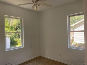 56 Clark St in Monroe, NY - Building Photo - Building Photo