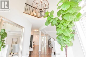 2367 North Ridge Trail in Oakville, ON - Building Photo - Building Photo