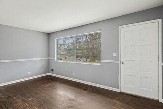 1147 Oakley Dr in Birmingham, AL - Building Photo - Building Photo