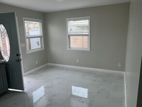 1858 S Gail Ln in Anaheim, CA - Building Photo - Building Photo