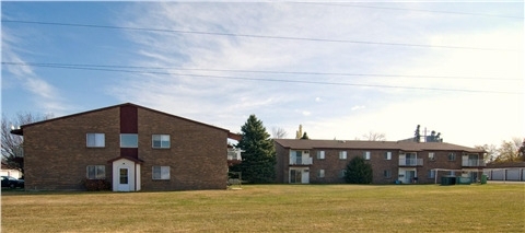 Madison Fieldcrest Apartments in Madison, MN - Building Photo