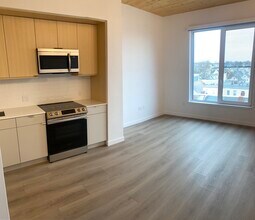 168 Broadway, Unit 154-507 in Somerville, MA - Building Photo - Building Photo