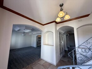 317 Zenith Dr in El Paso, TX - Building Photo - Building Photo