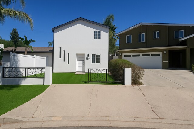 4880 Bruges Ave in Woodland Hills, CA - Building Photo