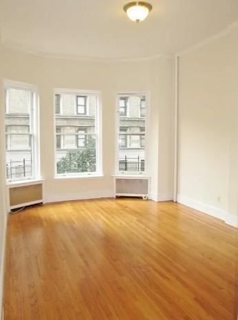 1 E 93rd St in New York, NY - Building Photo