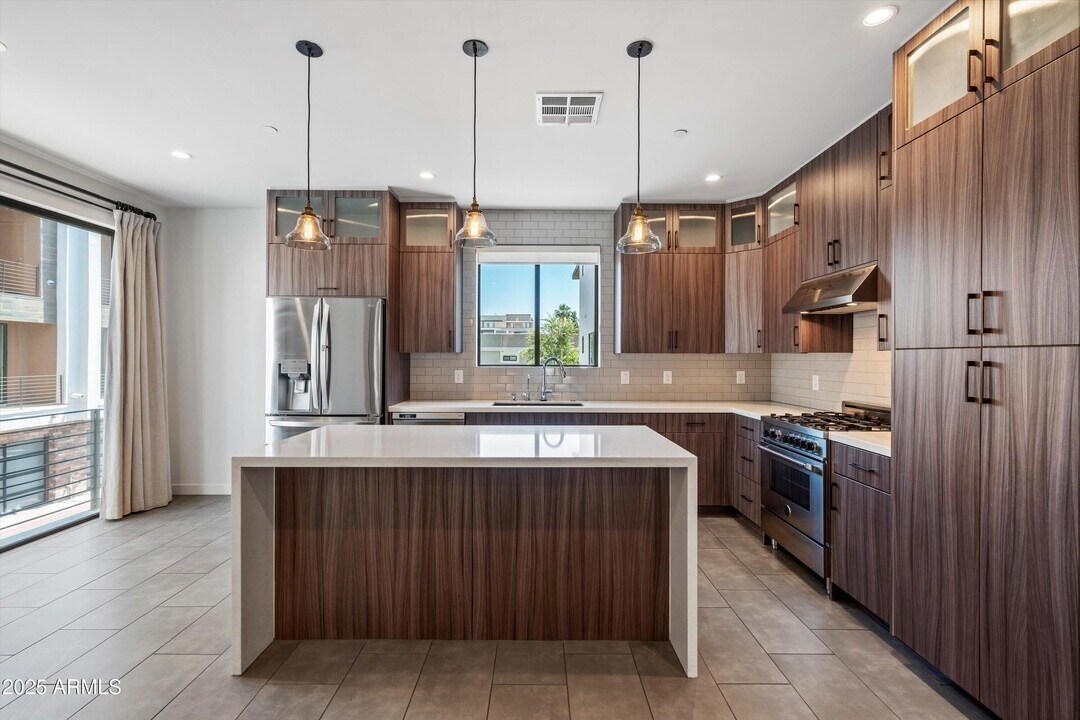 3233 N 70th St in Scottsdale, AZ - Building Photo