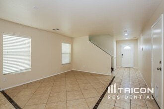 1300 Golden Apple St in Las Vegas, NV - Building Photo - Building Photo