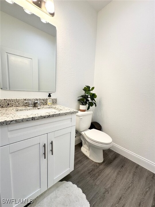 933 Oxford Ave S in Lehigh Acres, FL - Building Photo