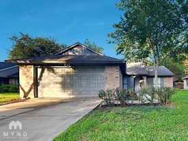 2831 Sandpiper St in Humble, TX - Building Photo