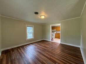 715 Chuckey Pike in Chuckey, TN - Building Photo - Building Photo