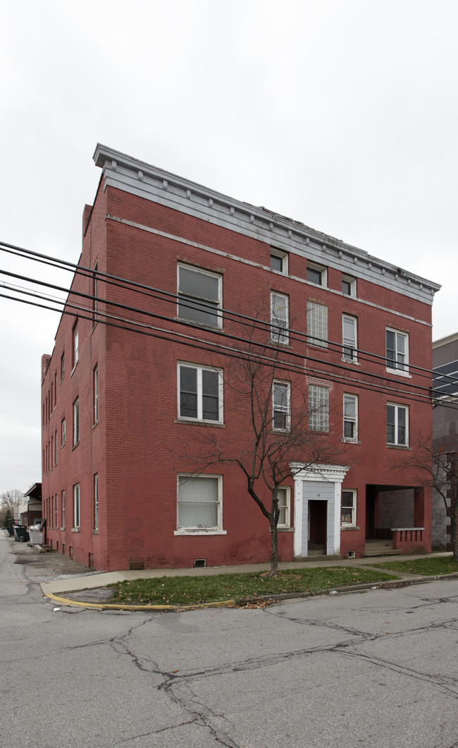 110 E Spruce St in Ravenna, OH - Building Photo - Building Photo