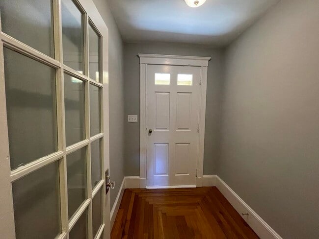 350 Plain St in Braintree, MA - Building Photo - Building Photo