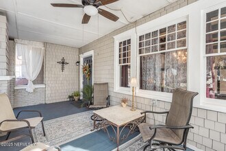 2756 Oak St in Jacksonville, FL - Building Photo - Building Photo