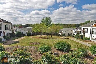 1549 Stone Gate Ln SE in Atlanta, GA - Building Photo - Building Photo