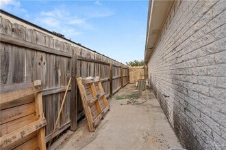 16 French Ave in Edinburg, TX - Building Photo - Building Photo