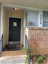 4602 Plaza Hills Ln in Chattanooga, TN - Foto de edificio - Building Photo