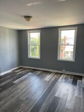 2240 Penrose Ave in Baltimore, MD - Foto de edificio - Building Photo