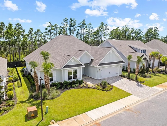 100 Pine Lake Dr in Santa Rosa Beach, FL - Foto de edificio - Building Photo